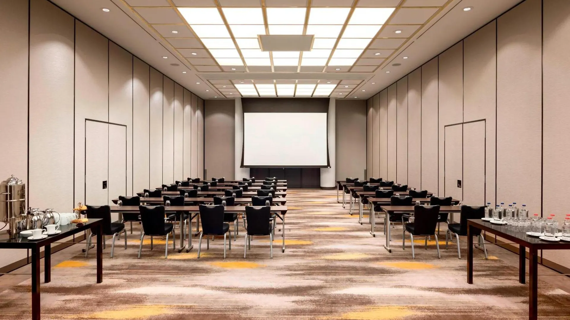 Sheraton Amsterdam Airport Hotel And Conference Center Amsterdam Airport Schiphol
