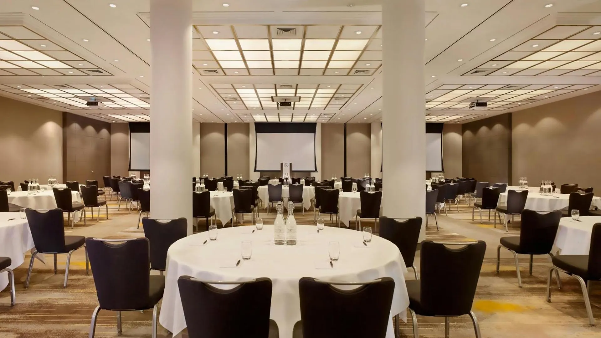 Sheraton Amsterdam Airport Hotel And Conference Center Amsterdam Airport Schiphol