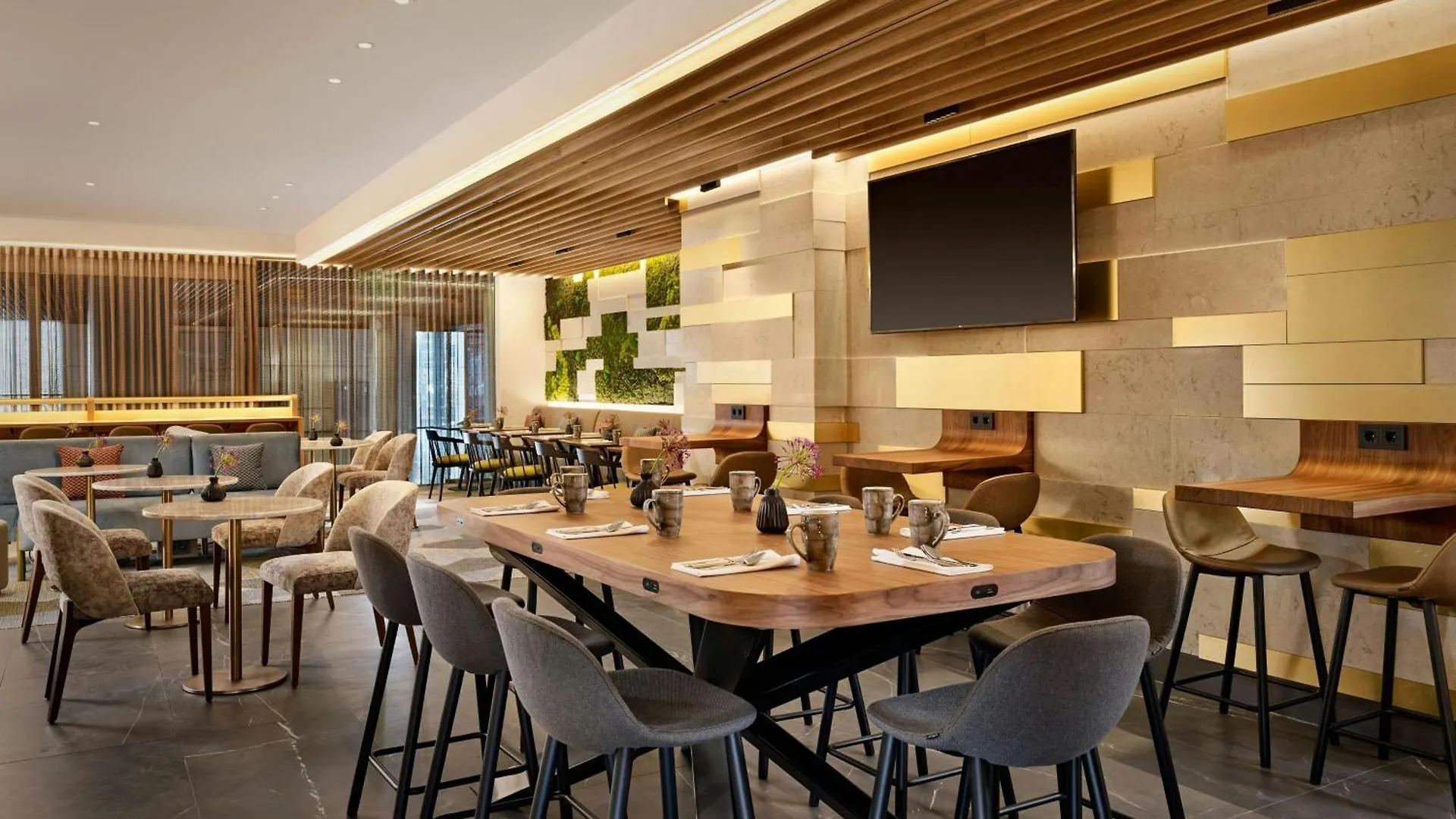 ****  Sheraton Amsterdam Airport Hotel And Conference Center Amsterdam Airport Schiphol Netherlands