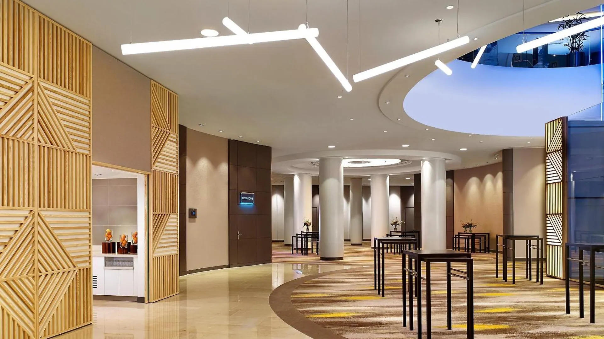 ****  Sheraton Amsterdam Airport Hotel And Conference Center Amsterdam Airport Schiphol Netherlands